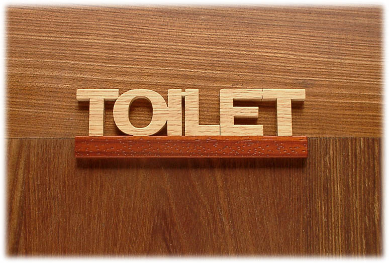 おしゃれな木製看板ドア用サイン Toiletプレート 女性用 木の切り文字表札木製看板を山梨からお取り寄せ 安心価格工房通販の舞蔵屋